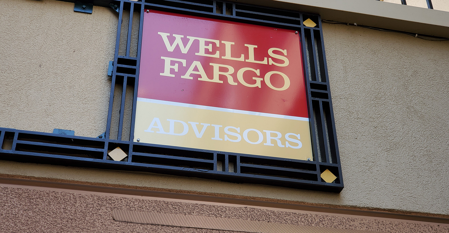 Wells Fargo Advisors to Pay 7M for AntiMoney Laundering Shortfalls